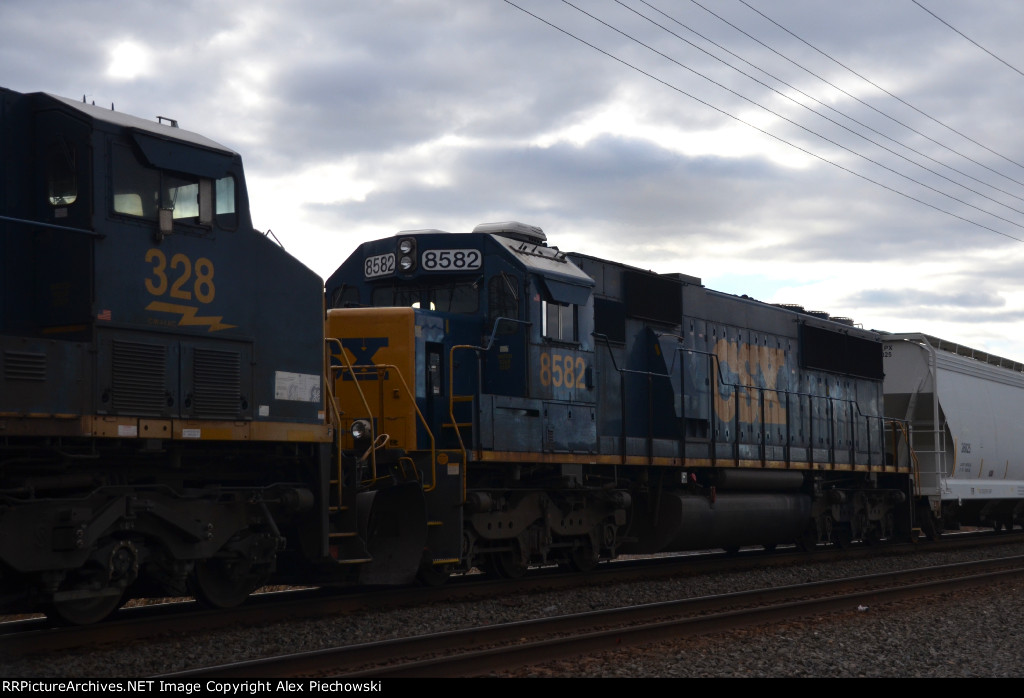 CSX 8582